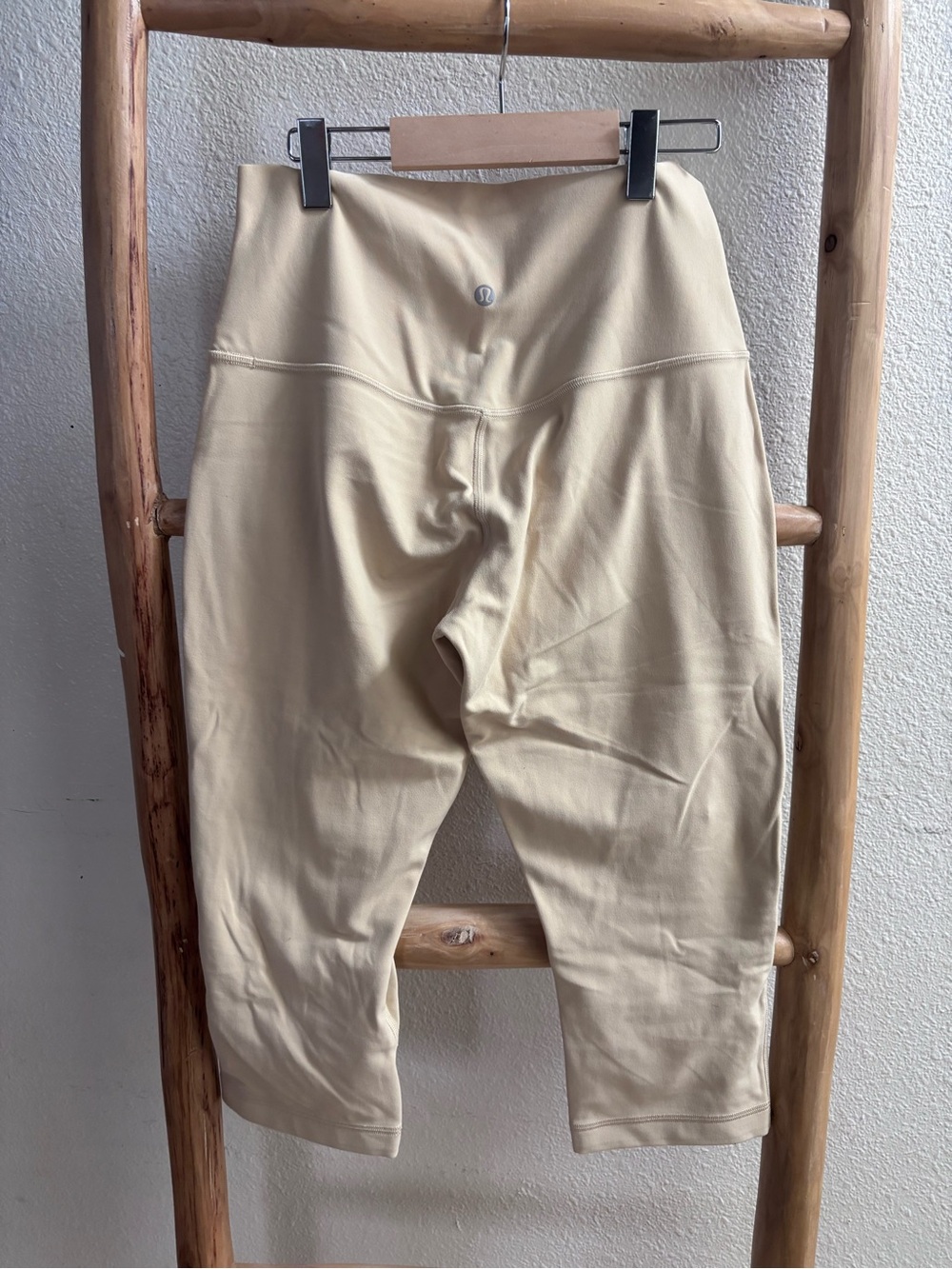 Lululemon leggings size 6